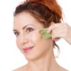 Jadeitowe gua-sha do masażu wraz z mapą masażu - obrazek 3